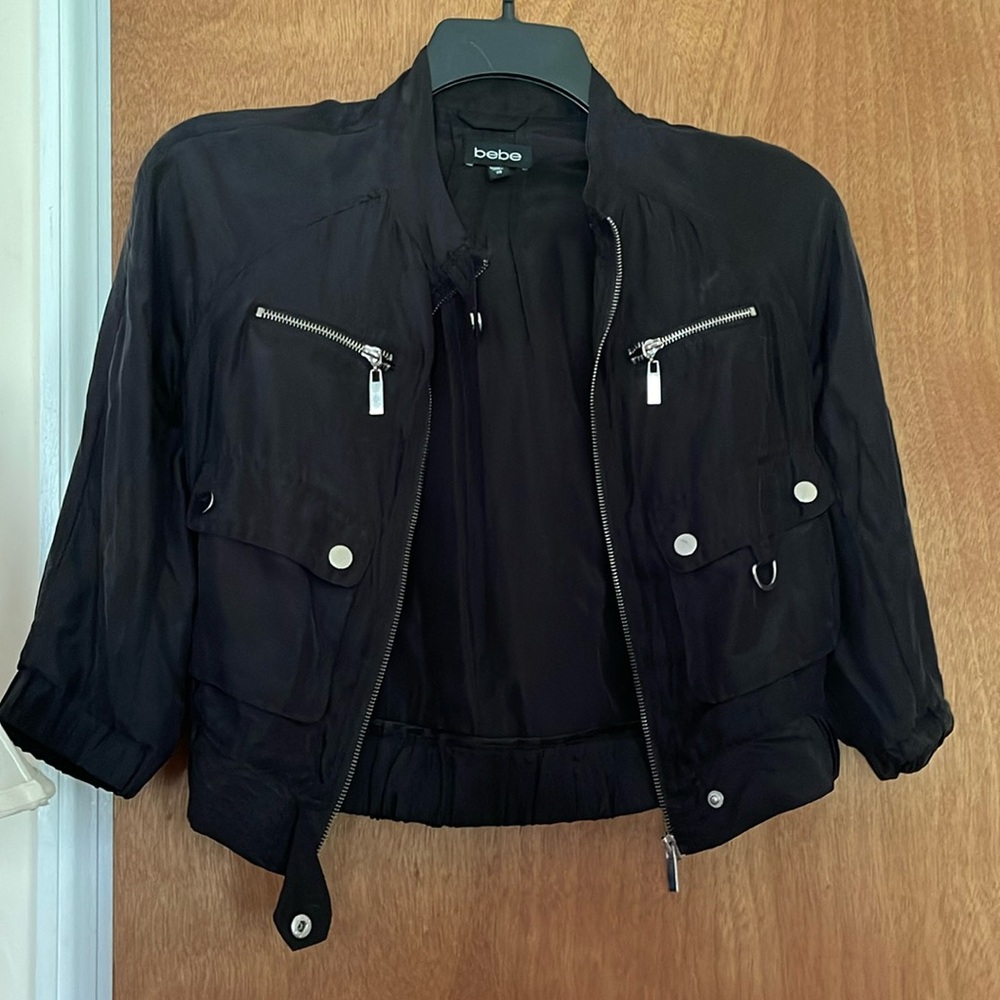 Women’s Black silk jacket like new XS vintage